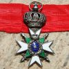 NW1740 - Cruz de Cavaleiro de 2ª Classe com Espadas da Ordem da Casa do Falcão Branco do Grão Ducado de Saxe-Weimar-Eisenach - Image 4
