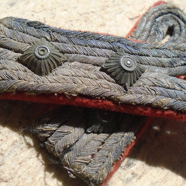 NW2943 – Par de Shoulder Boards de um Hauptmann de Artilharia do Exército - Imagem 2