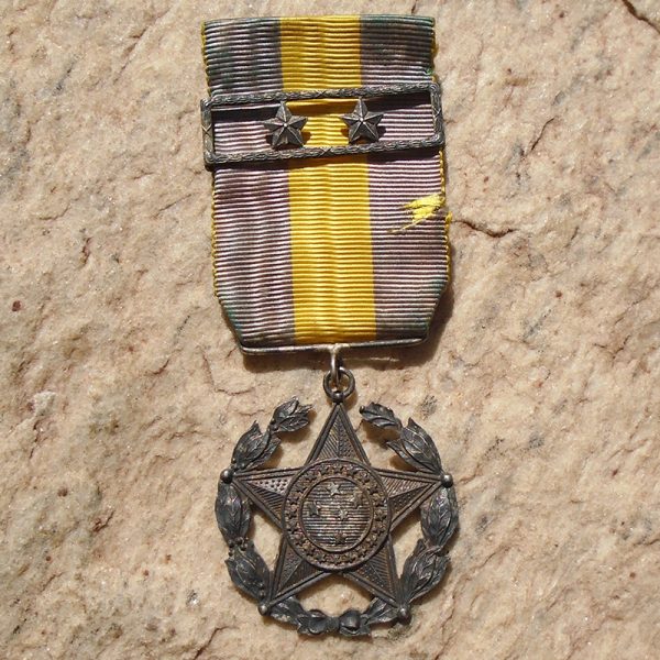K305 – Medalha Militar Brasileira em Prata de 20 anos