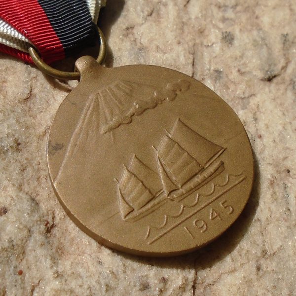 NW3881 – Medalha Americana de Ocupação da 2ª Guerra - Imagem 5