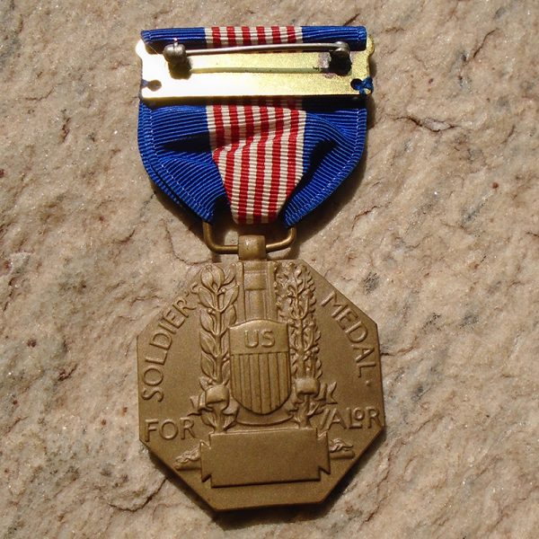 NW4339 – Medalha Americana do Soldado da 2ª Guerra - Imagem 4