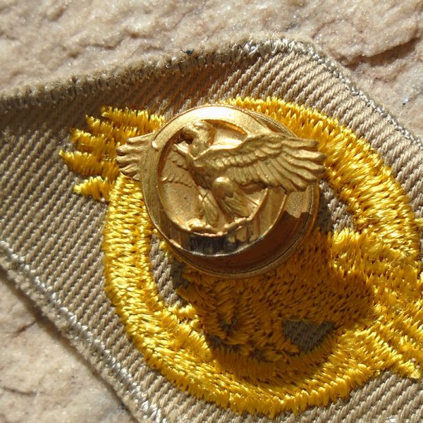 NW4554 – Badge Americano de Especialista de Infantaria (EIB) da 2ª Guerra - “Sterling” - Imagem 3