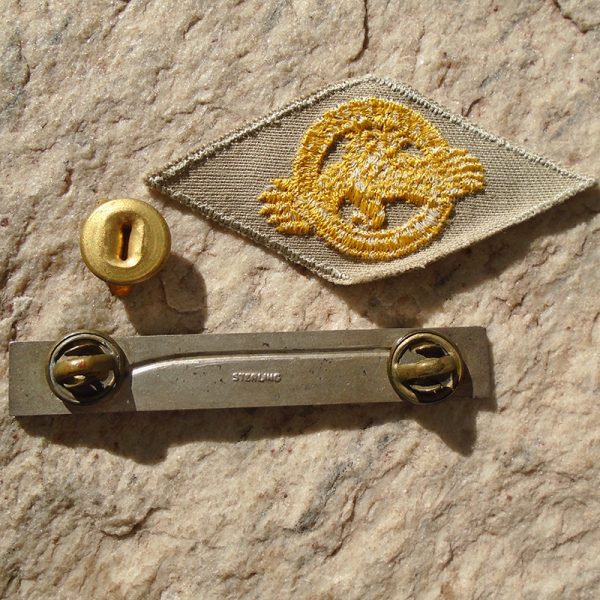 NW4554 – Badge Americano de Especialista de Infantaria (EIB) da 2ª Guerra - “Sterling” - Imagem 4