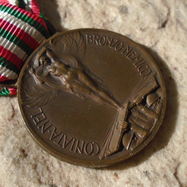 NW4911 – Medalha de Honra para Voluntários da Guerra Italiana-Hungara de 1915-1918 - Image 3