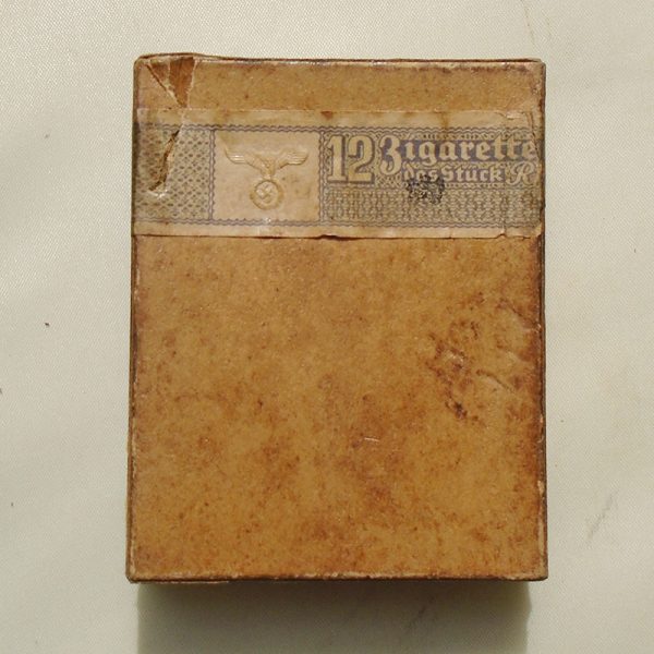 K595 – Caixa de Cigarros Distribuida pela Wehrmacht - Imagem 2