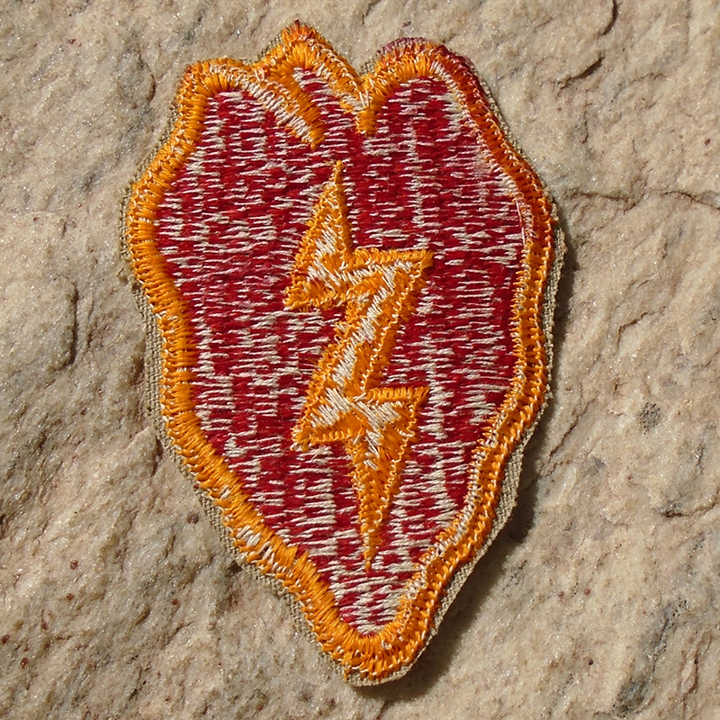 NW4756 – Patch Americano da 25ª Divisão de Infantaria – “Divisão Relâmpago Tropical” - Imagem 3