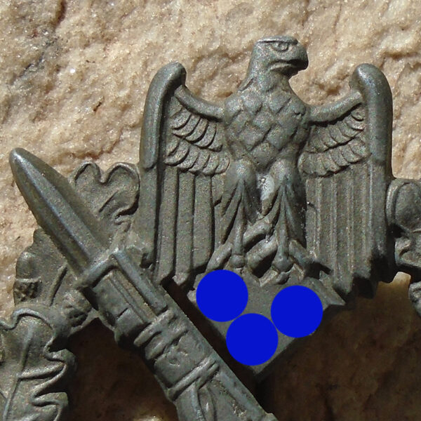 K657 – Badge de Assalto de Infantaria Motorizada em Bronze - "E. Ferdinand Wiedmann" - Imagem 4