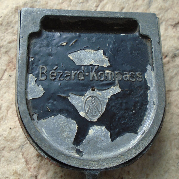 K733 – Bussola Bezard da FEB – “Georg Luft & Lutz Ferrando” - Image 5