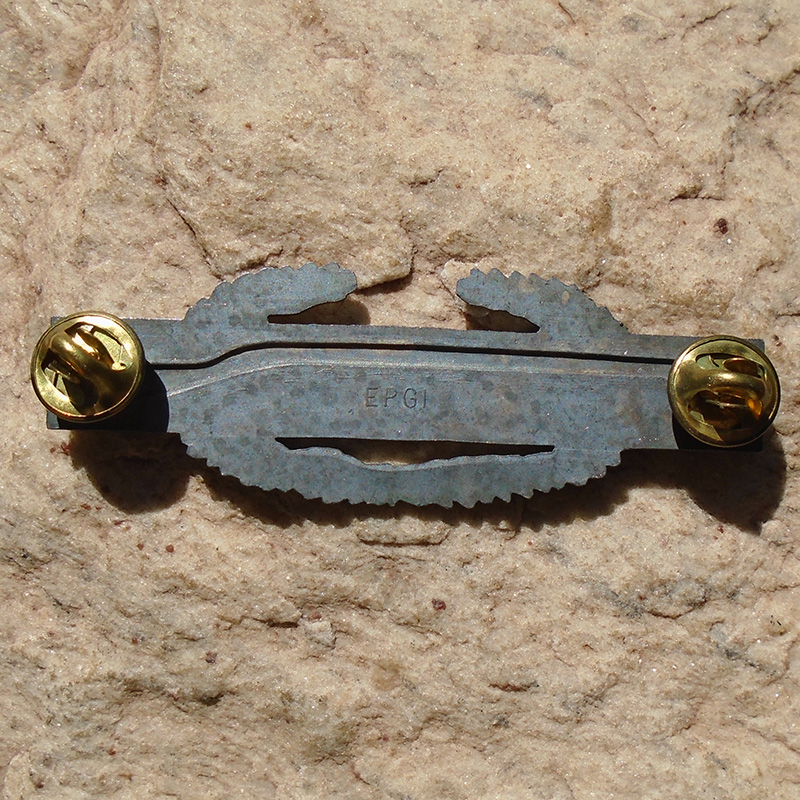 K754 – Badge Americano de Experiência de Infantaria de 1° Nível da Guerra do Vietnã - "E.P.GI" - Imagem 3