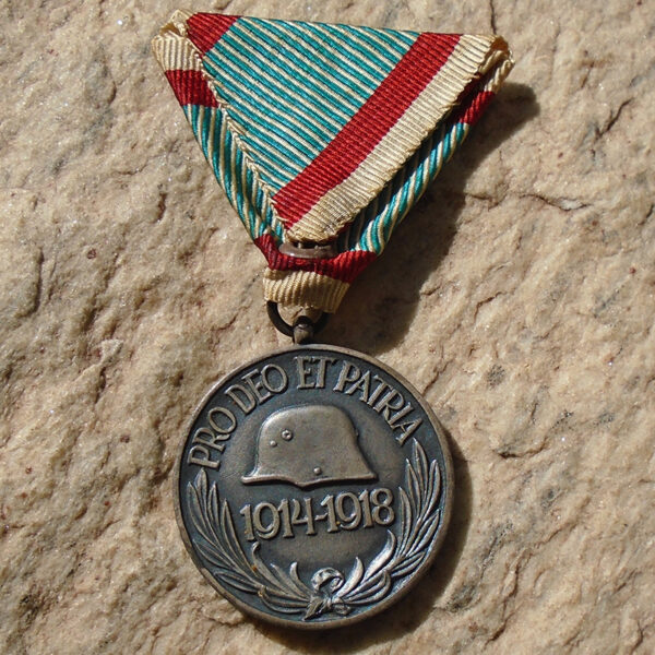 NW4147 – Medalha Comemorativa da 1ª Guerra da Hungria - Image 4