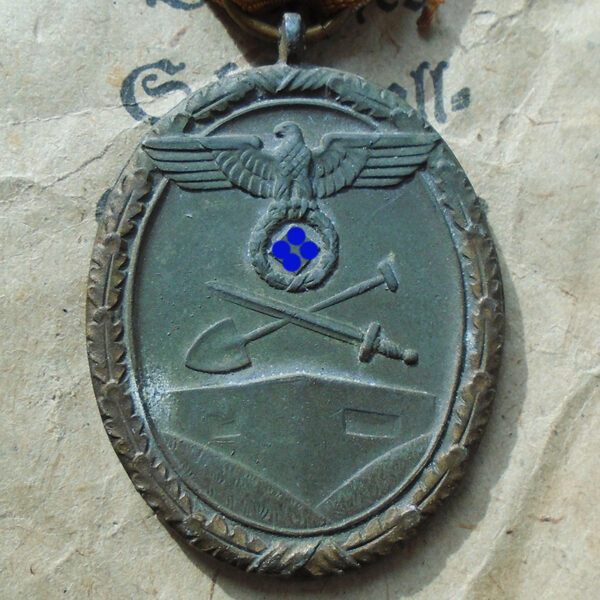 NW5068 – Medalha da Muralha do Atlântico com Envelope - Image 3
