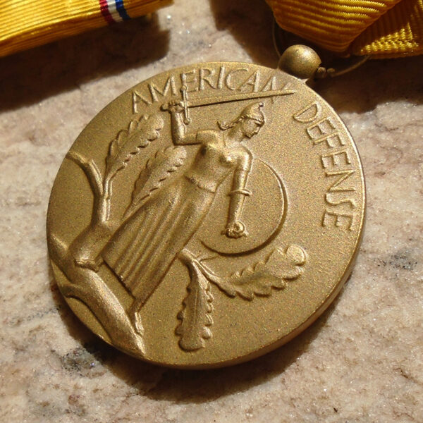 NW4634 –Medalhas de Defesa da América com Clasp “FLEET“ - Imagem 3