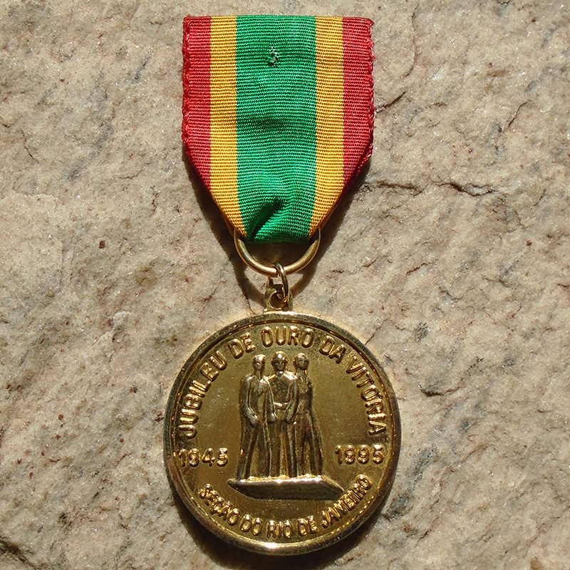 K799 – Medalha do Jubileu de Ouro da Vitória da Associação de Veteranos de Guerra - Seção Nova Iguaçu/Rio de Janeiro - Imagem 4