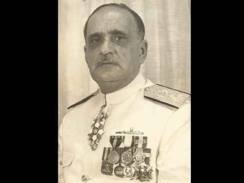 K814 – Conjunto da Ordem do Mérito Naval: Grau Grande Oficial e Grau Comendador - Imagem 9