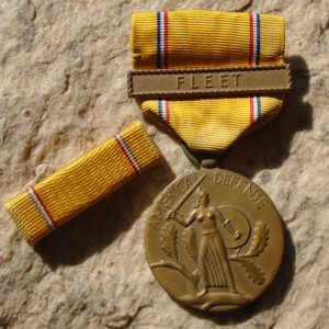 NW4382 –Medalhas de Defesa da América com Clasp “FLEET“