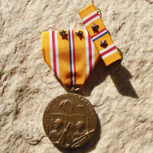 K819 – Medalha Americana da Campanha Asiática no Pacífico da 2ª Guerra com 2 Estrelas (Década de 70)
