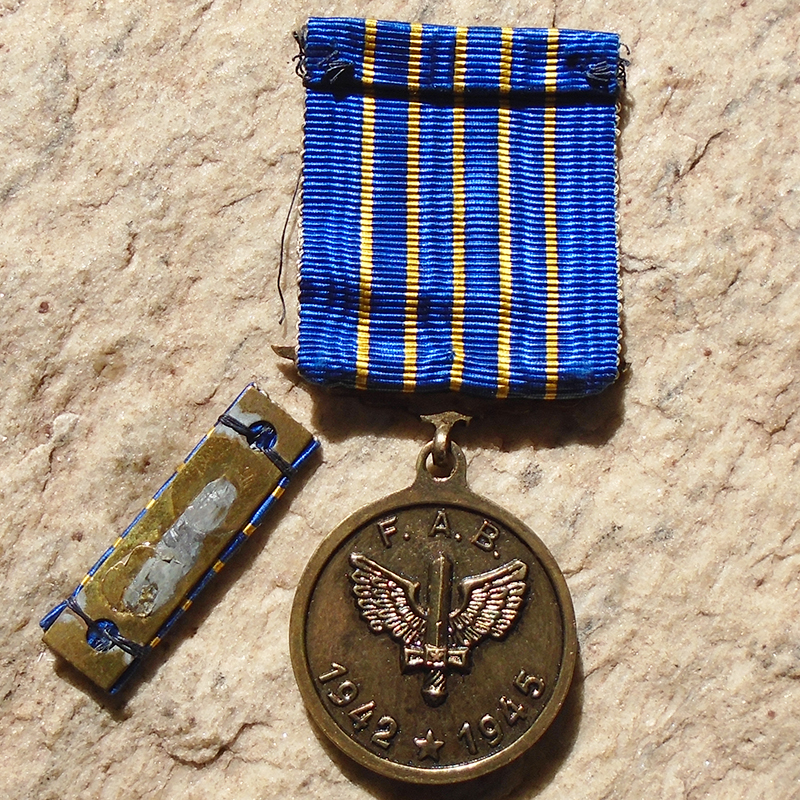 NW5308 – Medalha Brasileira da FAB da 2ª Guerra: Campanha do Atlântico 1° Modelo (RARA) - Imagem 4