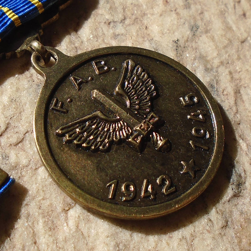 NW5308 – Medalha Brasileira da FAB da 2ª Guerra: Campanha do Atlântico 1° Modelo (RARA) - Imagem 6